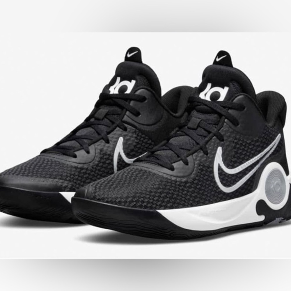 Nike- KD TREY 5 Men’s basketball. NWOT